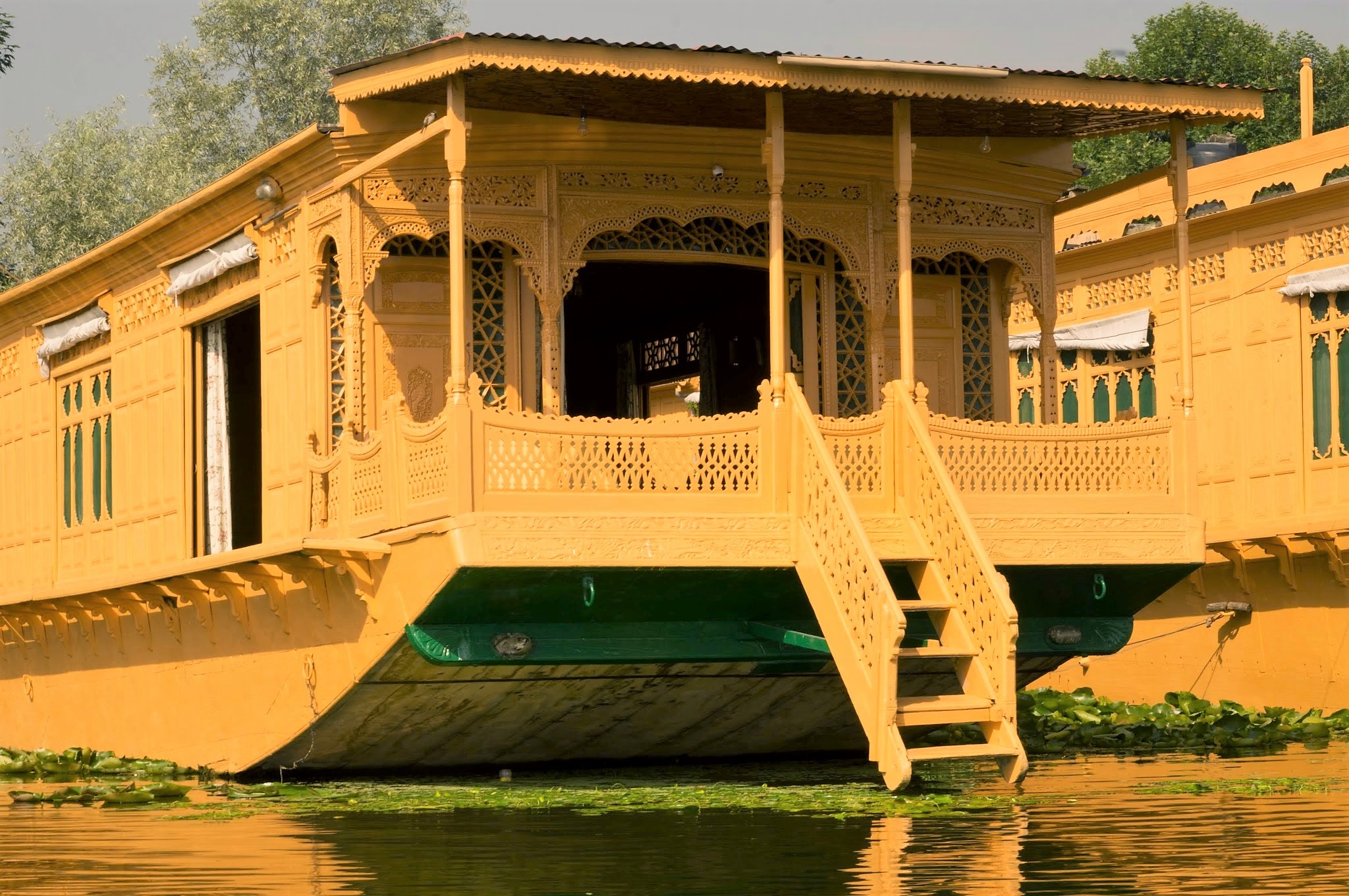 beauty, houseboat