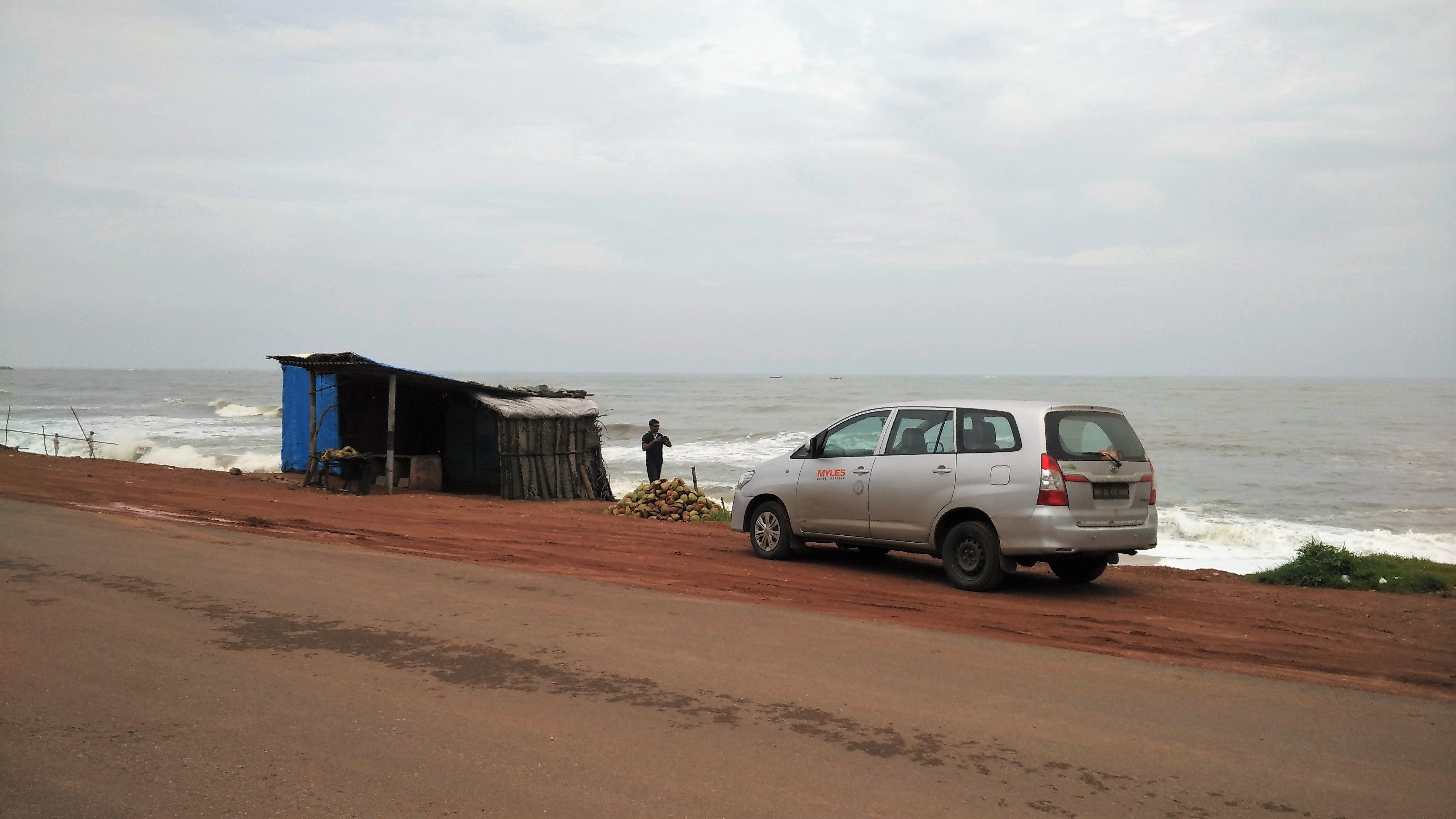 maravanthe beach, unknown, people, frolic, water, truck driver, punjab, bihar, northeast