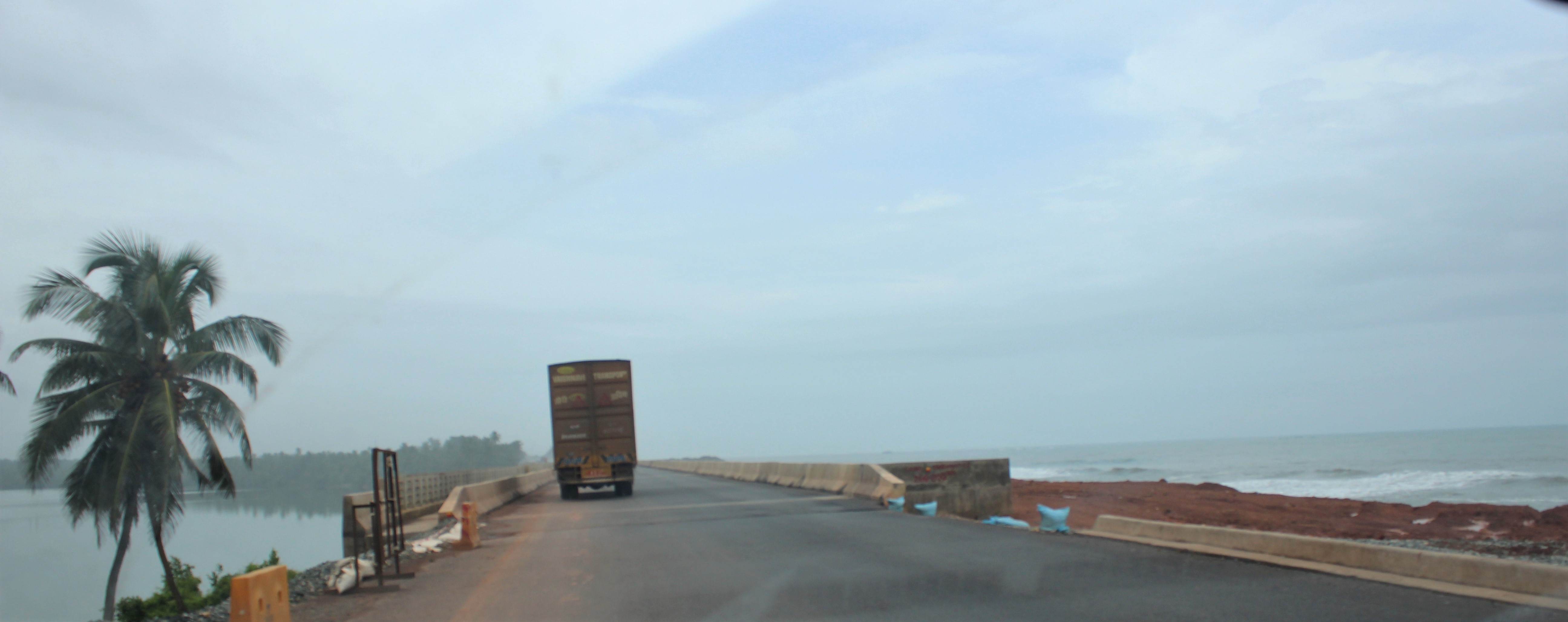 river suparnika, arabian sea