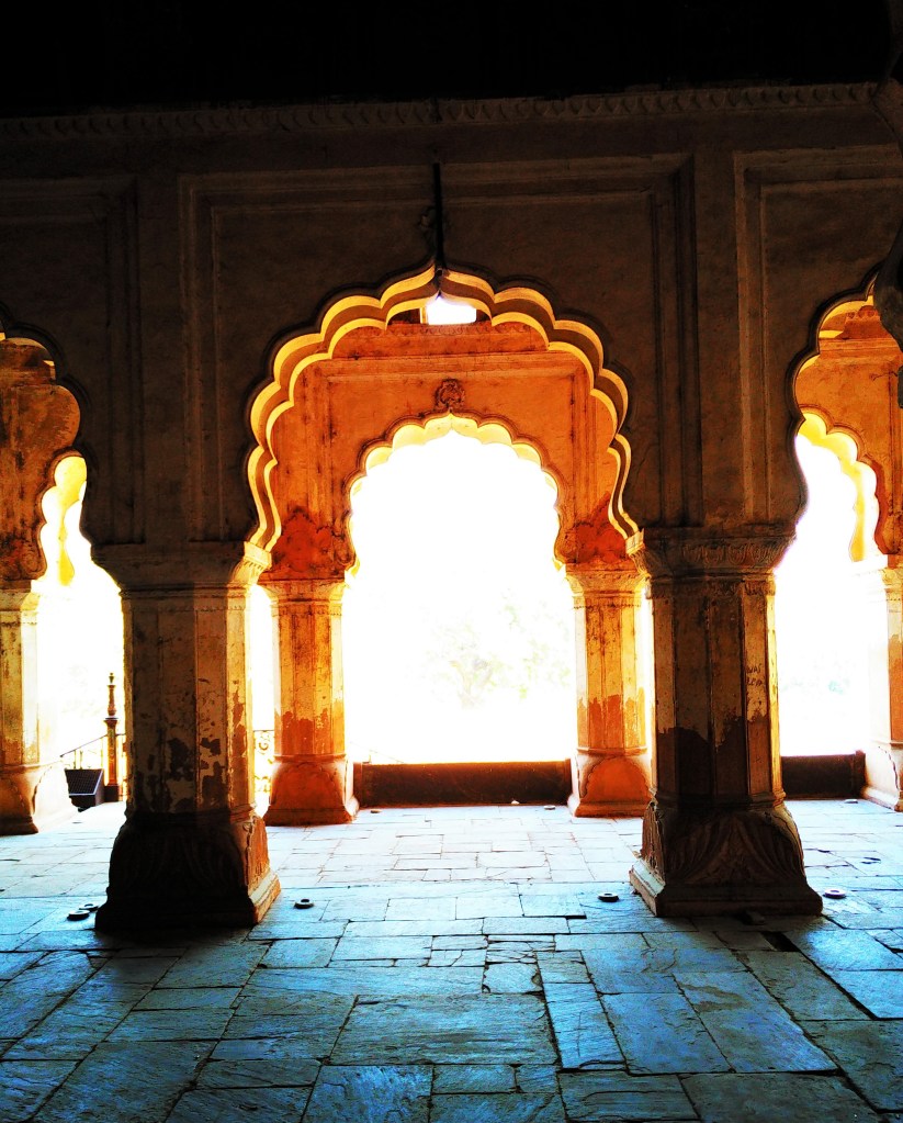 lead, darkness, light