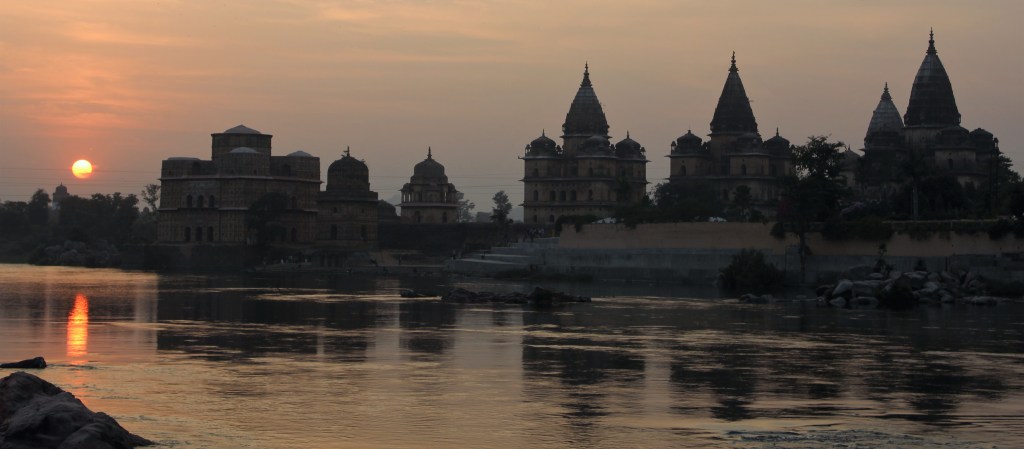 sunset, chhatri, orchha, madhya pradesh