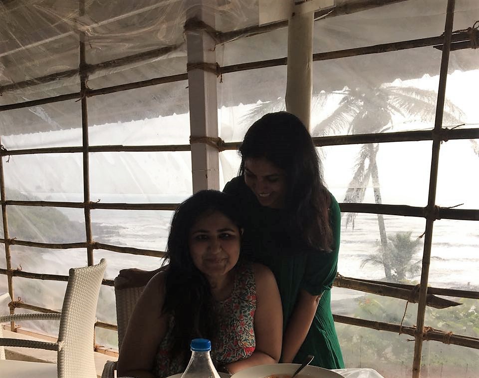 giggle, pose, thalassa, goa, india