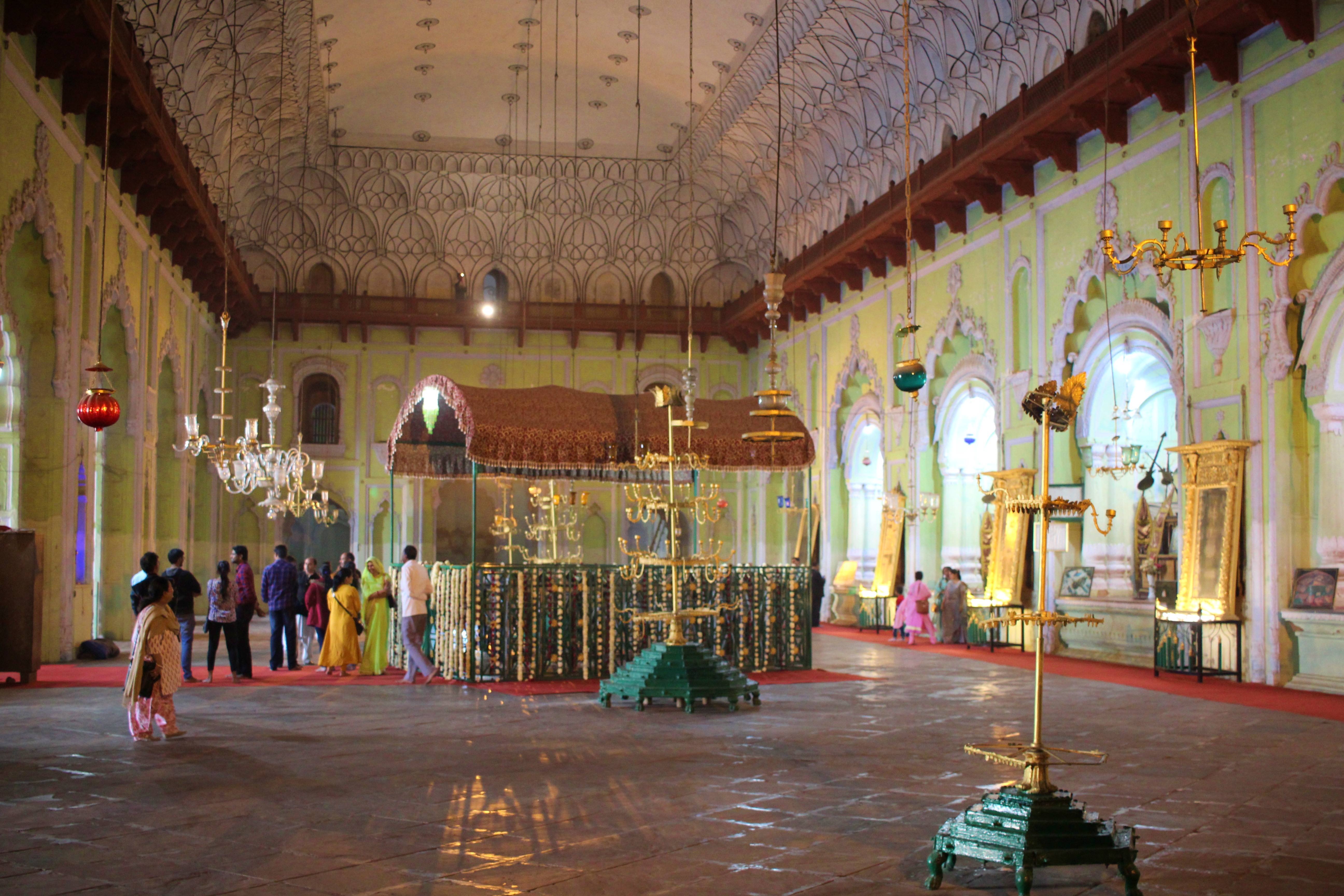large, vault, center, chamber, bara imam bara, lucknow, uttar pradesh, india