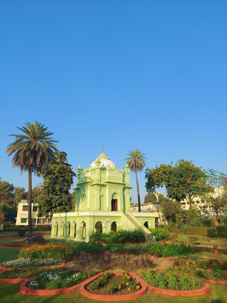 Tomb of Boulon Lise, Lucknow