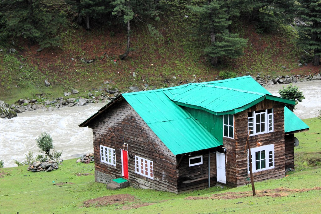 Travellers' Inn at Pahalgam, Kashmir